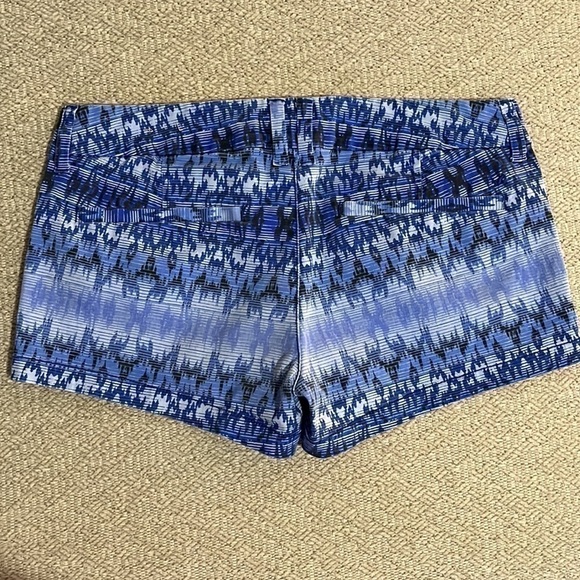 American Eagle Shortie Stretch Shorts - Picture 2 of 7